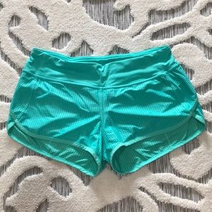 Lululemon Speed Shorts 2.5” Size 6